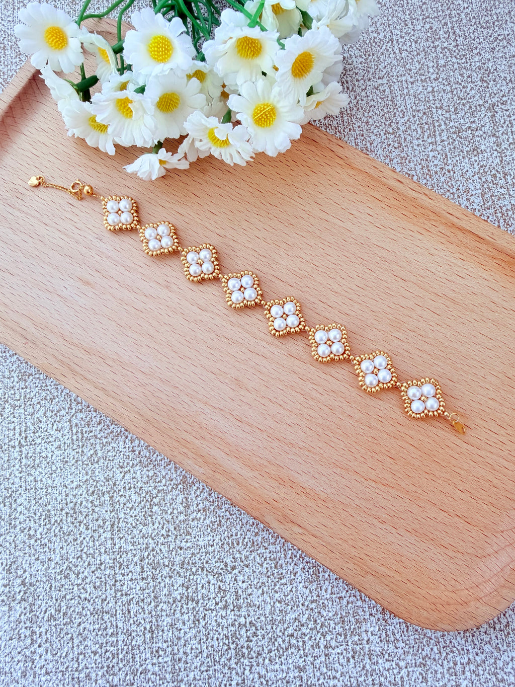 Lumi Pearl Orbit Bracelet - Gold