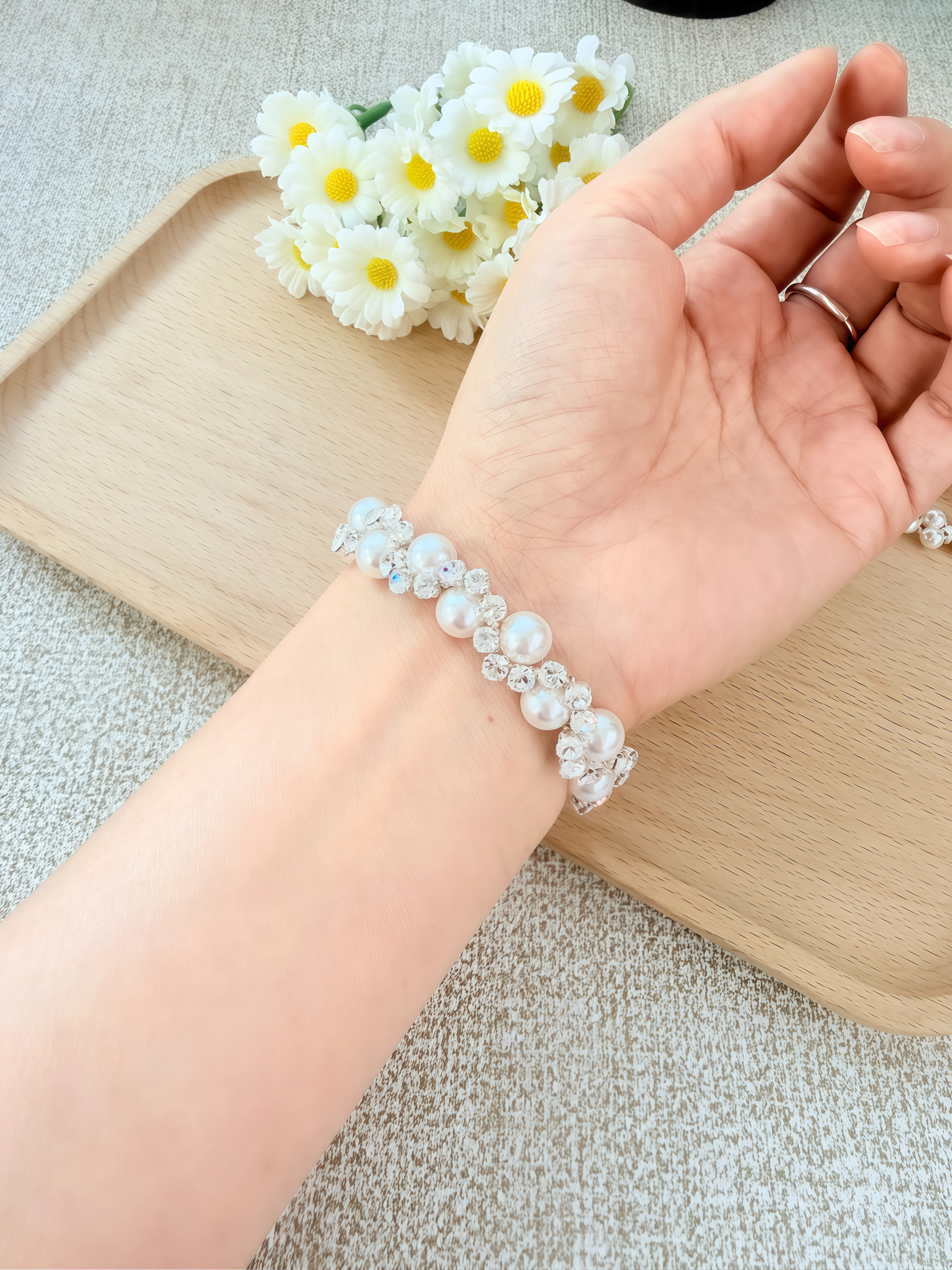 Lumi Crystal Pearl Bracelet - Silver